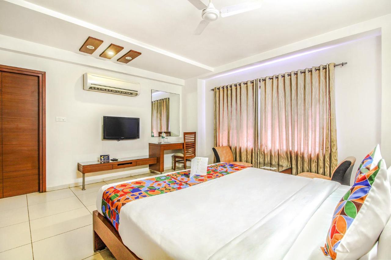 Fabhotel Hill View II Hitech City Hyderabad Exterior photo